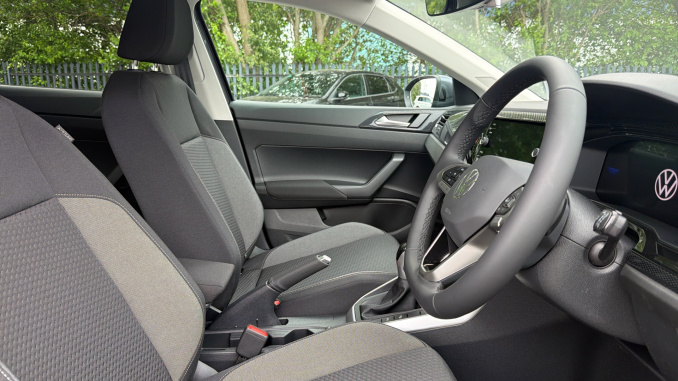 Volkswagen Taigo 1.0 TSI 115 Match 5dr DSG Petrol Hatchback - Image 15